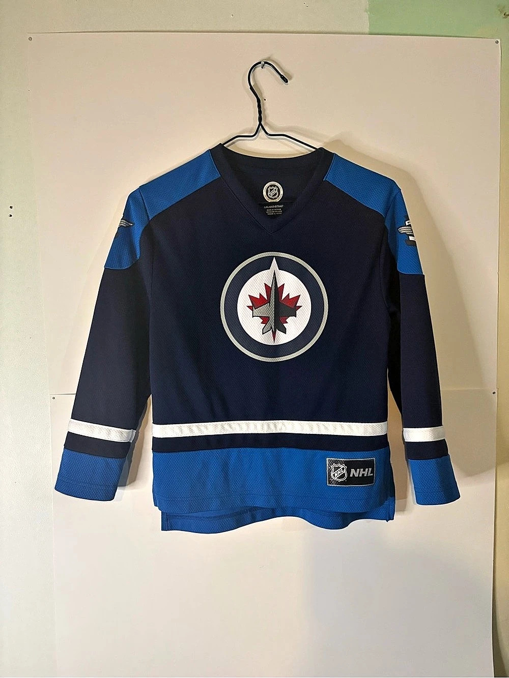NHL Winnipeg Jets Laine #29 jersey Blue Jersey Size XL Like New